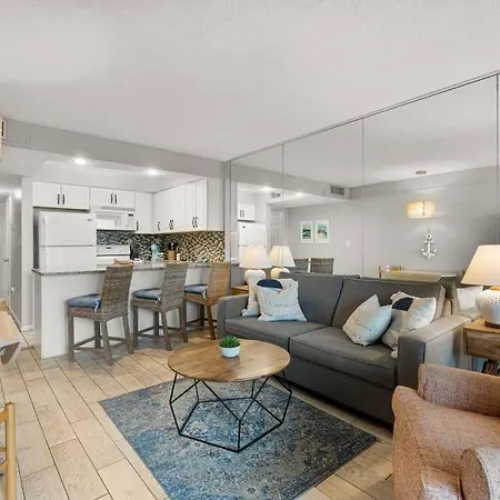 Snowbird Rate! Heated Pool, Steps To Private Beach